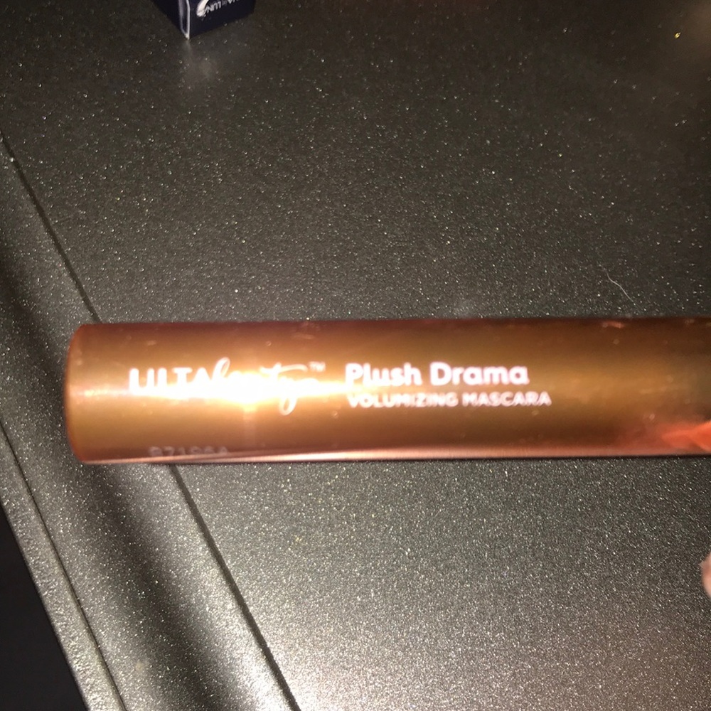 Ulta Beauty Plush Drama Mascara